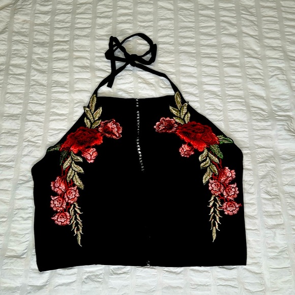 Vintage Y2K Forever 21, roses 🌹 appliqué halter top. NEW with tags! - Picture 1 of 6